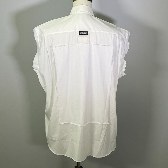 VETEMENTS Patched Back Sleeveless Unisex Size L White Button Shirt NWT - Picture 3 of 7